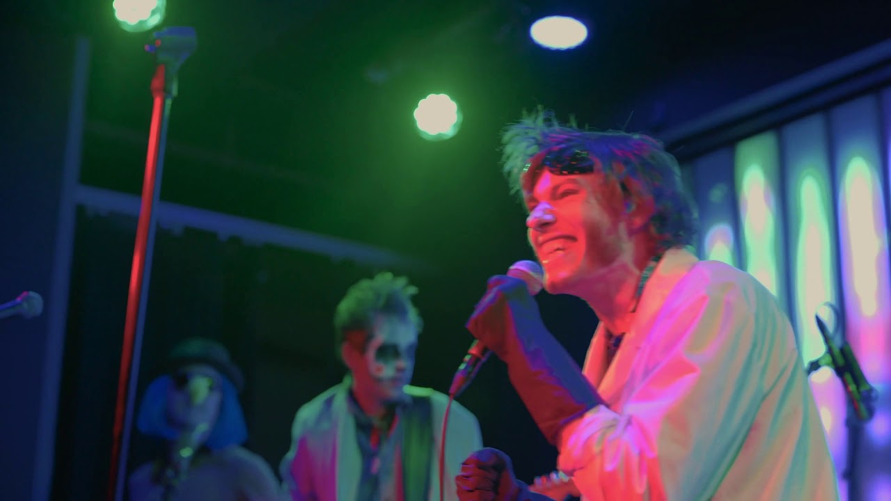 Super Freak - Loop Troupe Family Band ft. Liam Enright - YouTube