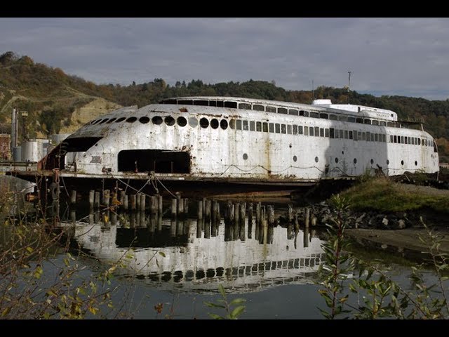 15 Abandoned Ships