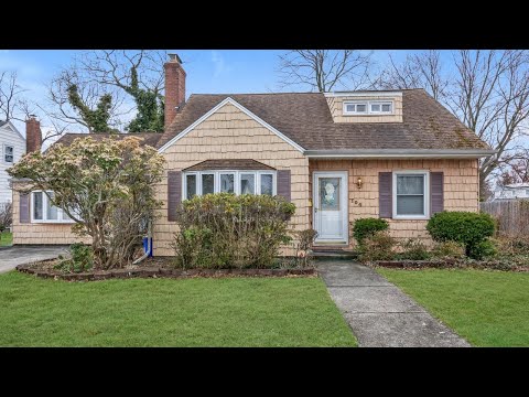 104 Vesper Ct, Babylon, NY home video tour