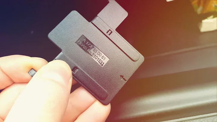 Mercedes-Benz C-Class W204 - How to release/eject/remove Becker Map Pilot navigation module 🔧