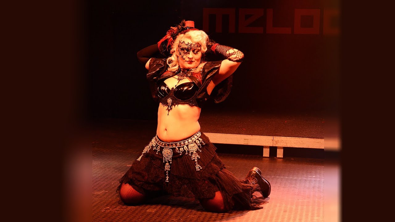 Dark Ophelia „Sex on Legs“ - Danse Macabre 2018 (4K)