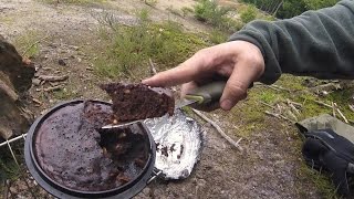 Backpacking food: how to make chocolate coffee brownie in a skillet without an oven (video recipe)
