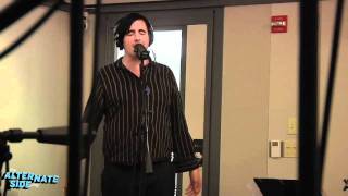 Art Brut - &quot;Modern Art&quot; (Live at WFUV)