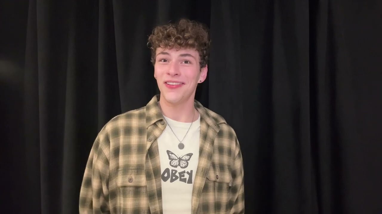 Micah Hamstra sings 'At The Fountain' preview