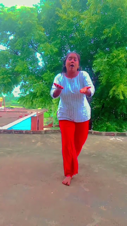 Devghar nagriya lachki kamariya #song #bhojpuri #love #bhojpurisong #kamleshkumari458 #shorts