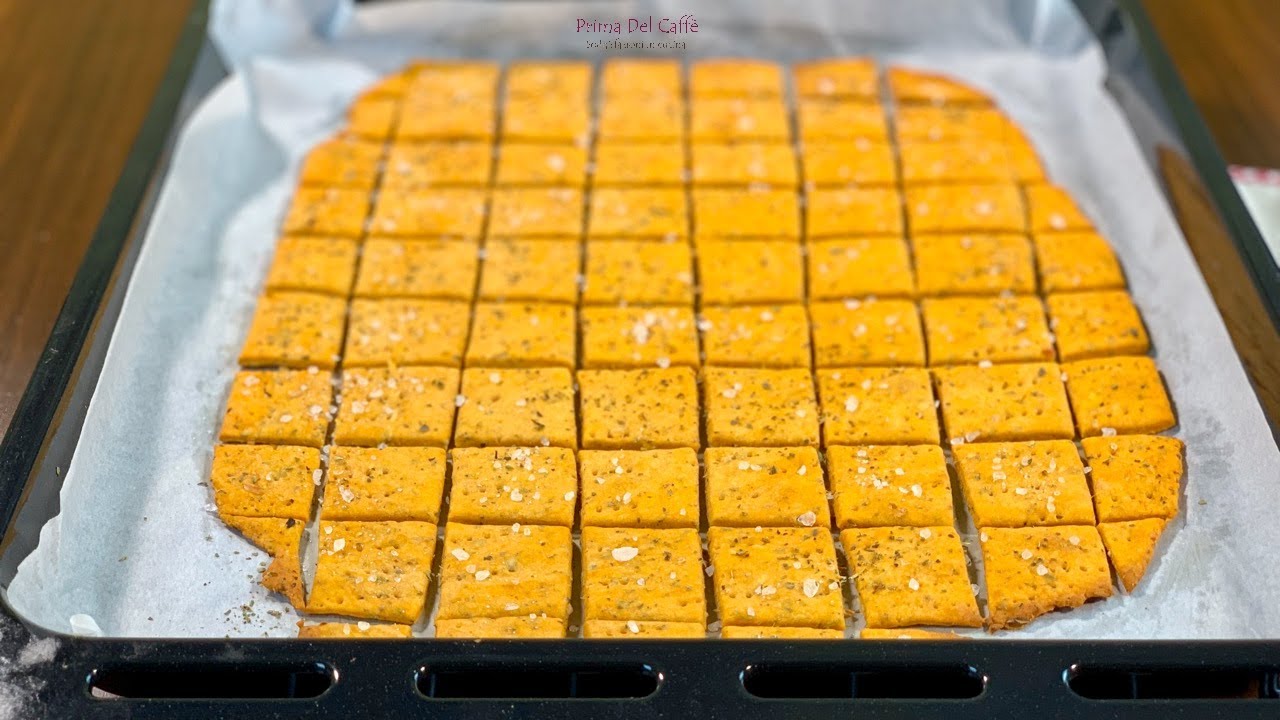 CRACKERS GUSTO PIZZA senza lievito per uno snack genuino o per un aperitivo | Prima del Caffè