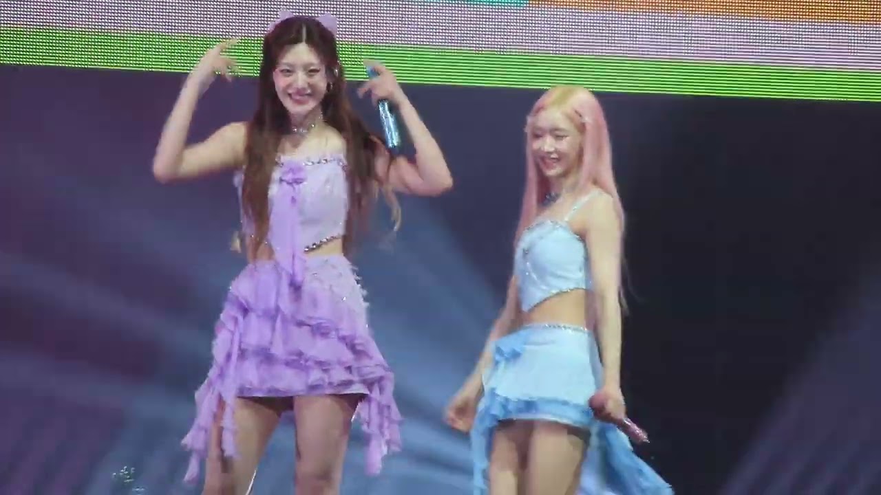 25.06.072025 STAYC TOUR [STAY TUNED] - YouTube