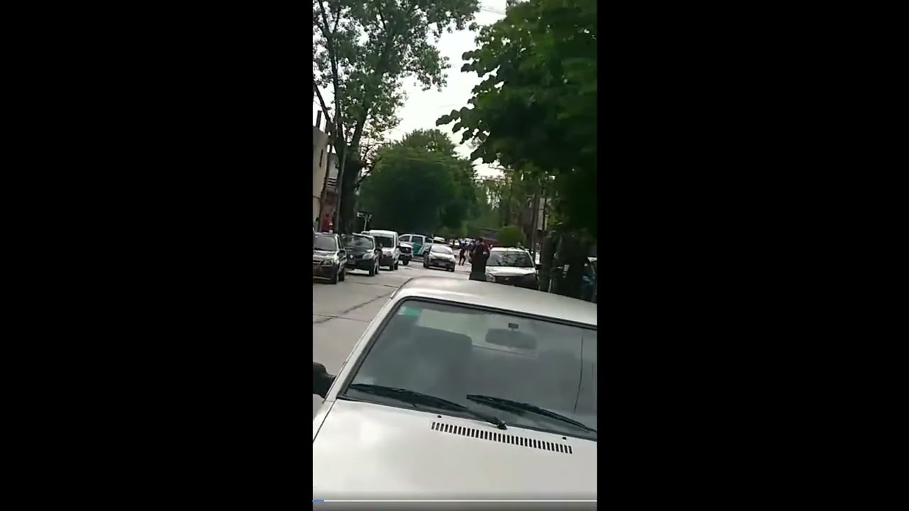 TIROS EN BECCAR (SAN ISIDRO) - POLICIA MUERTO - VIlla La Sauce