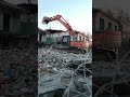 Это мог бы быть гараж мечты, снос старого здания