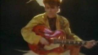 Thompson Twins - Lay Your Hands On Me (US Version) (Producciones Especiales Jose @ DJ Mix) chords