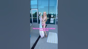 How to put on a silicone mermaid tail 🧜🏻‍♀️ #mermaid