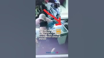 TEREKAM CCTV! SEORANG WANITA NEKAT CURI EMAS SAAT TOKO RAMAI PEMBELI