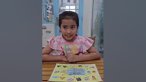 Tiếng Anh Giao Tiếp Trẻ Em Phan Thiết: Anna practices talking about The Comparative Hotter/Colder