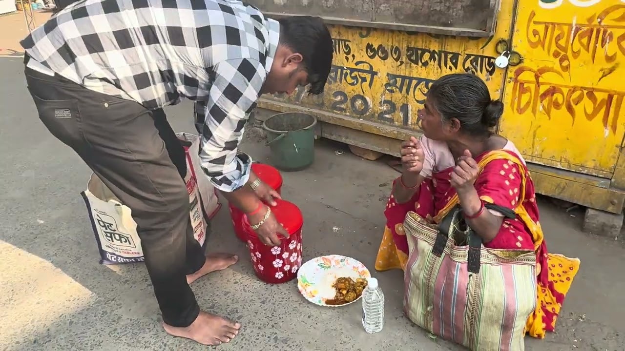 #মানুষগুলো অল্পতেই খুশি#