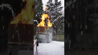 Einzigartige Rc Löschfahrzeuge Bei Echtem Löschangriff Schaum