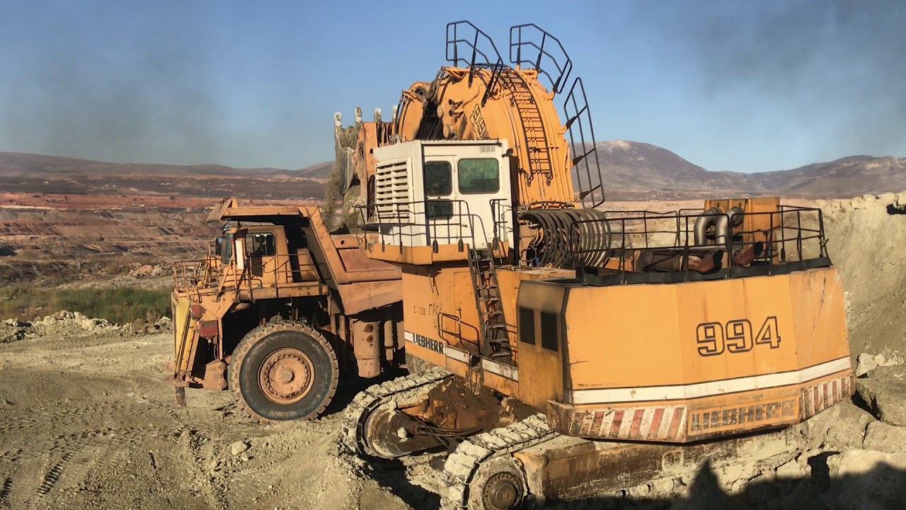 Liebherr 994 Front Shovel Excavator Loading Dumpers - YouTube