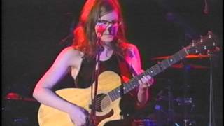 Watch Lisa Loeb Its Over video