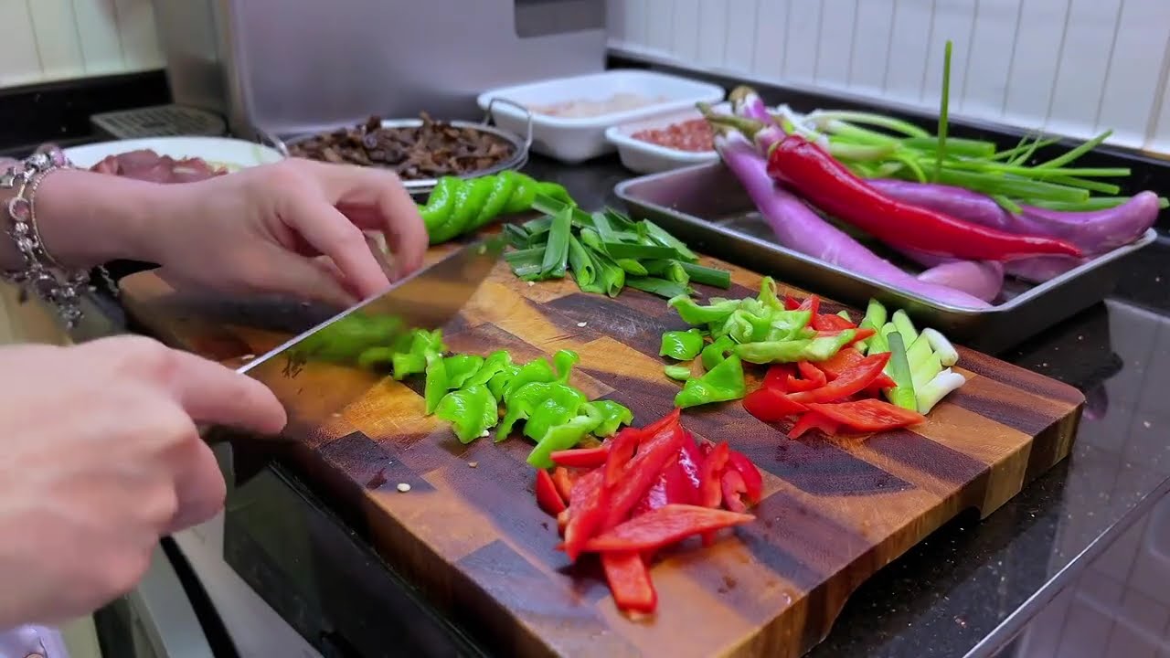 循环在热爱里的日常碎片，简单、充实～ #家常菜 #日常vlog