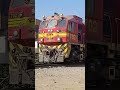 tren #702 jt26cw-2b Villares