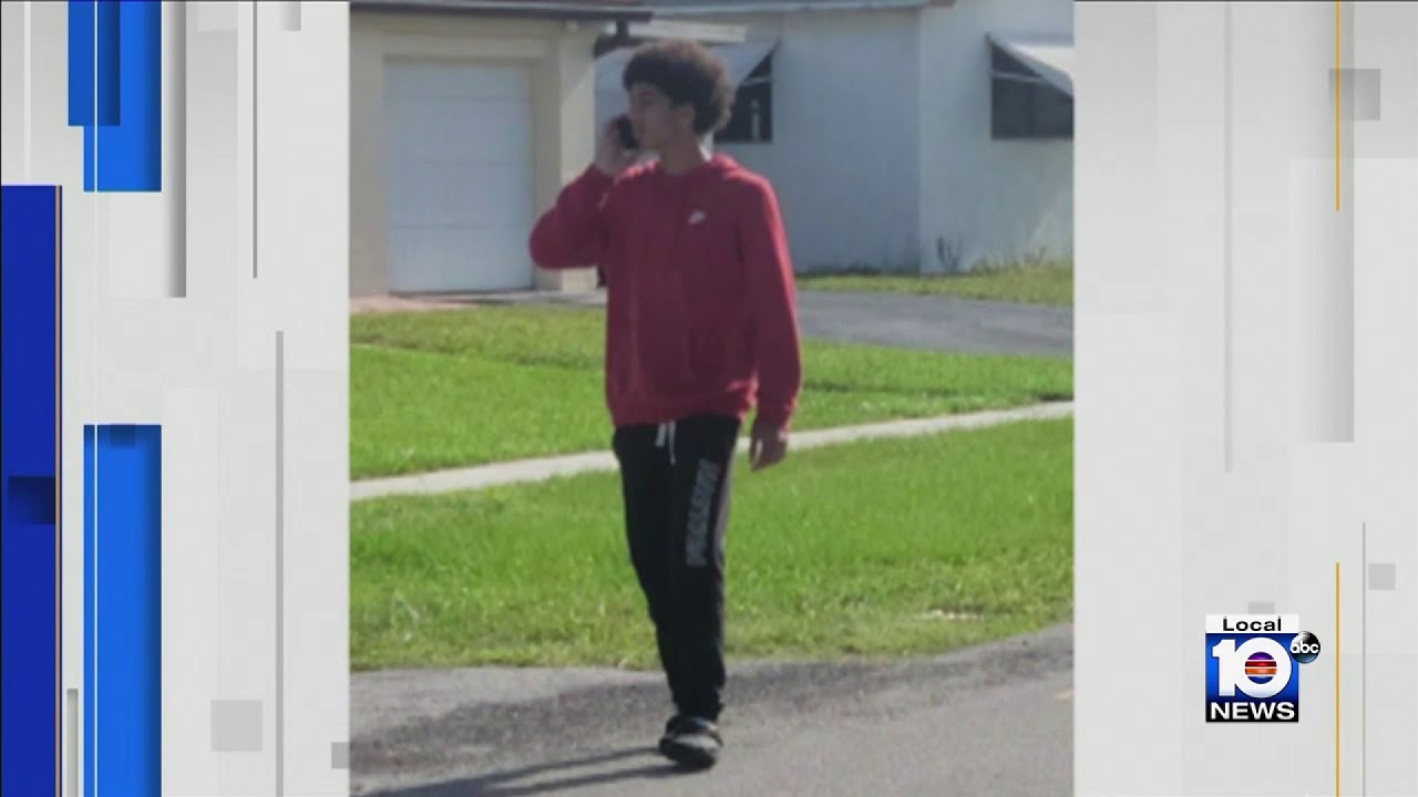 Pembroke Pines police seek suspect in flashing of mother, child - YouTube