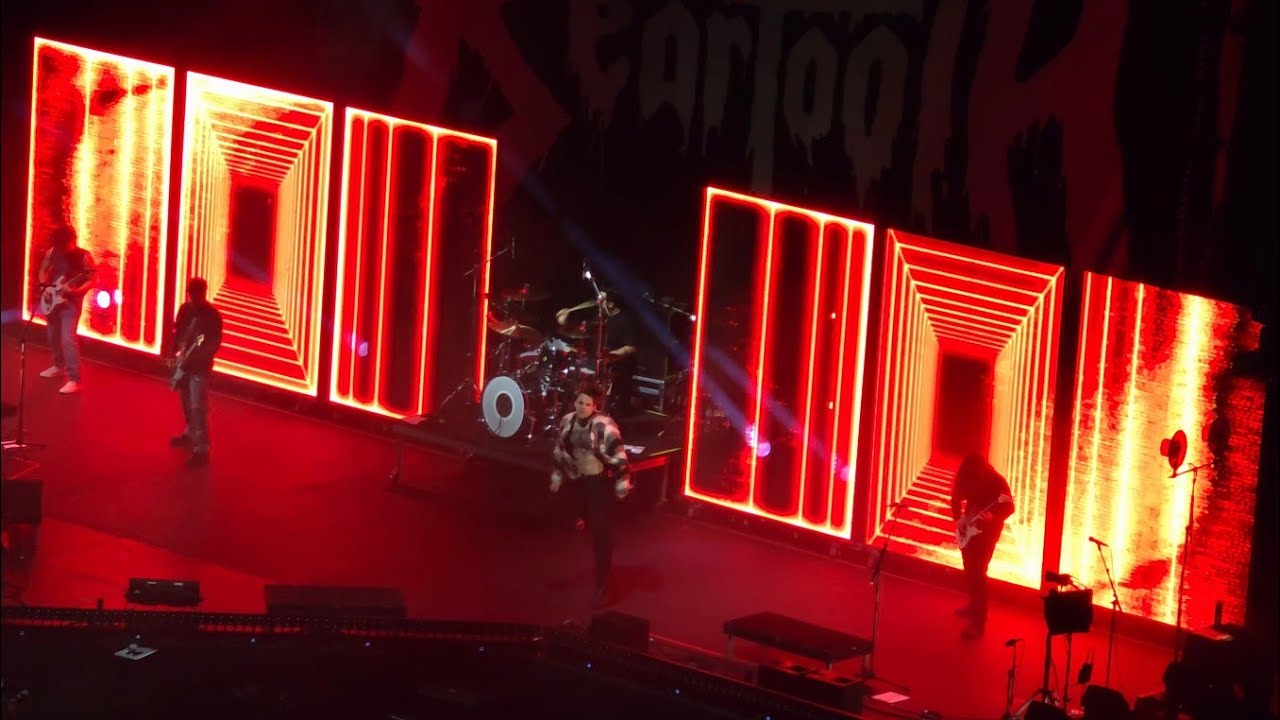 Beartooth - Might Love Myself / In Between - Live - Scotiabank Arena Toronto - 06/03/2026