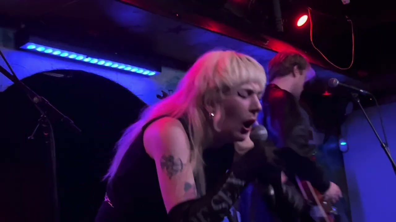 FRANCIS PIG - 01, live at The Shacklewell Arms, London