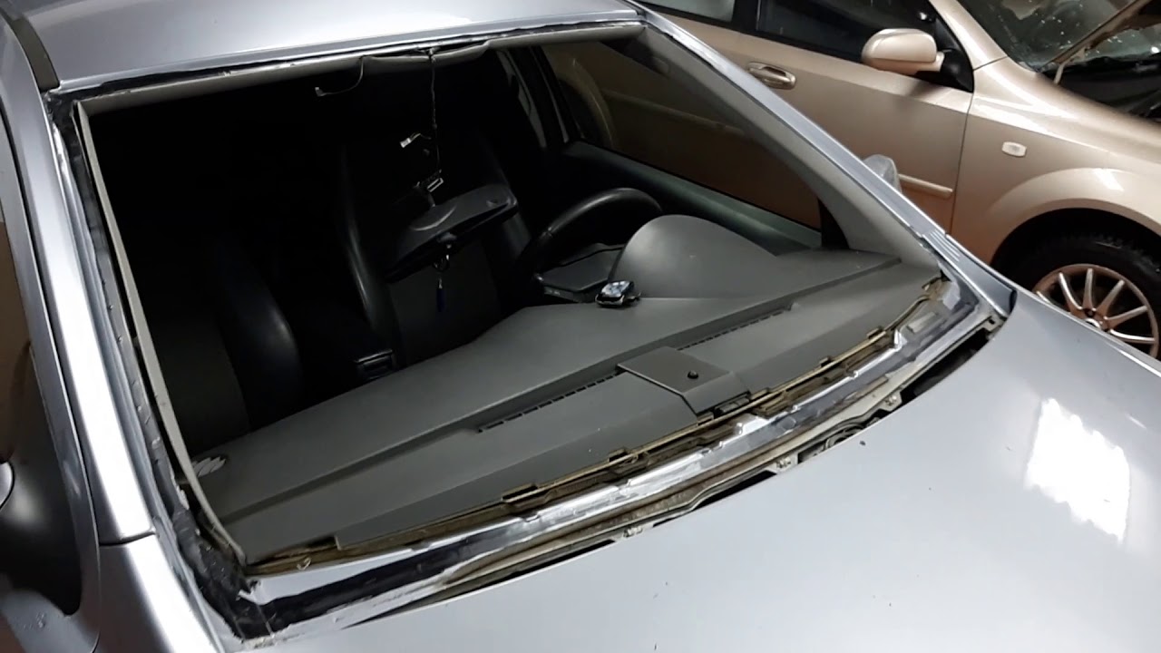 Установка лобового стекла на Opel astra H - YouTube