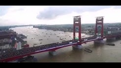 Gerhana Matahari Total di Jembatan Ampera Palembang - Total Solar Eclipse 9/3/2016 - Durasi: 1.36. 