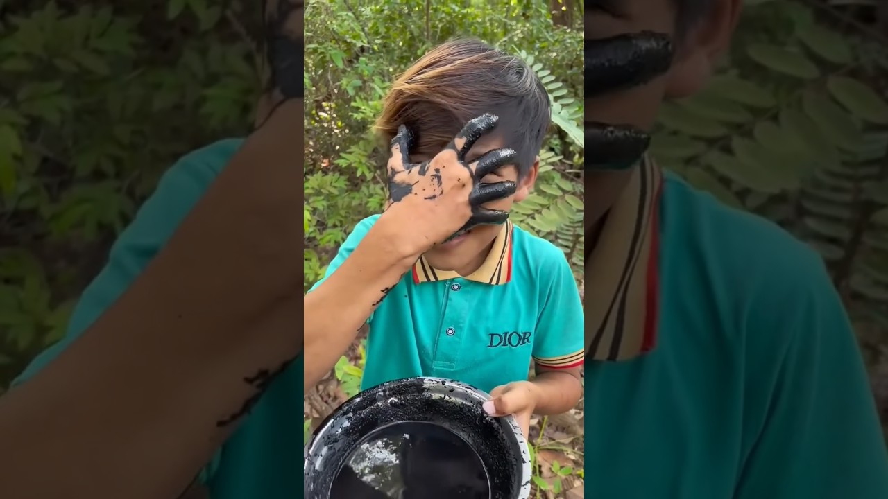 Survival Skills: Simple but Useful in jungle#bushcraft #camping #outdoors #useful#shorts🤣😱 #survival