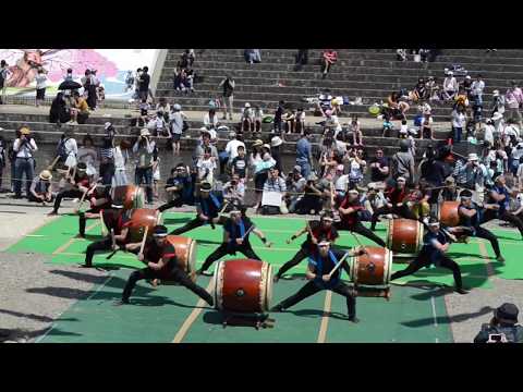 Akutagawa high school wadaiko (芥川高校和太鼓)