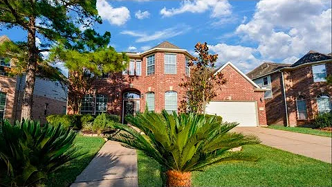 13211 Laguna Shores Dr, Pearland, TX 77584