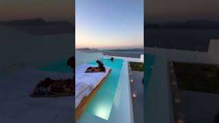 Does this hotel suite actually exist ? greece shorts fy