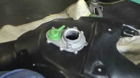 Ducatitech.com "HowTo" Install HM69 Large Fuel Tank for Ducati Hypermotard (Part 3)