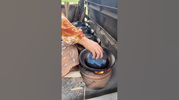 Thumbnail of #Makan moh//serabi aceh#masih menggunakan  tungku baraa dan kayu bakar #shotrs #viral #video