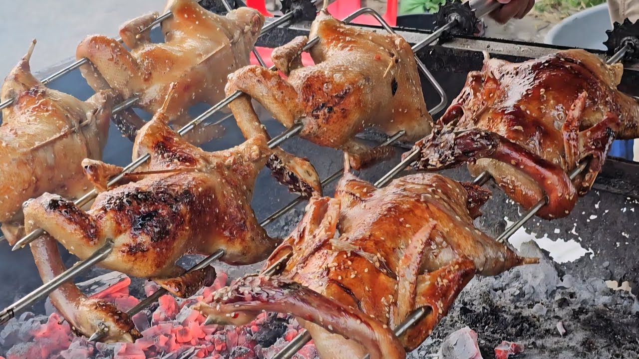 Wow! Mouthwatering and juicy with best grilled ducks only 6$ - Asian streetfood 