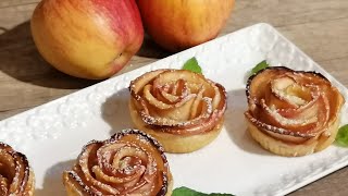 ميني تارتوليت بالتفاح على شكل وردة جد رائعة Roselline di sfoglia e mele