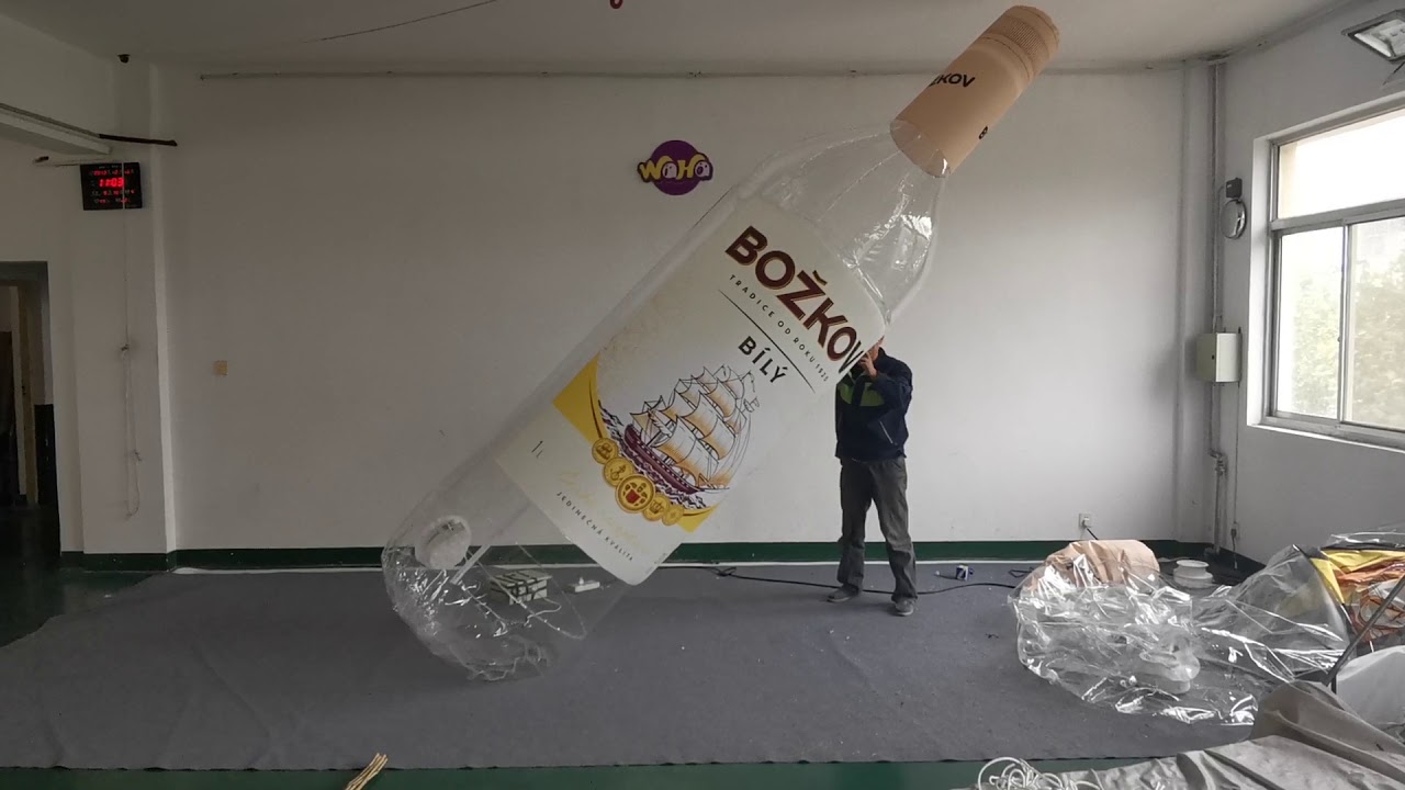 4m High Transparent Inflatable Bottle For Czech Republic Decoration