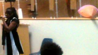 CHE'I AT SENIOR BREAKFAST SINGING!!!!!!!!!!