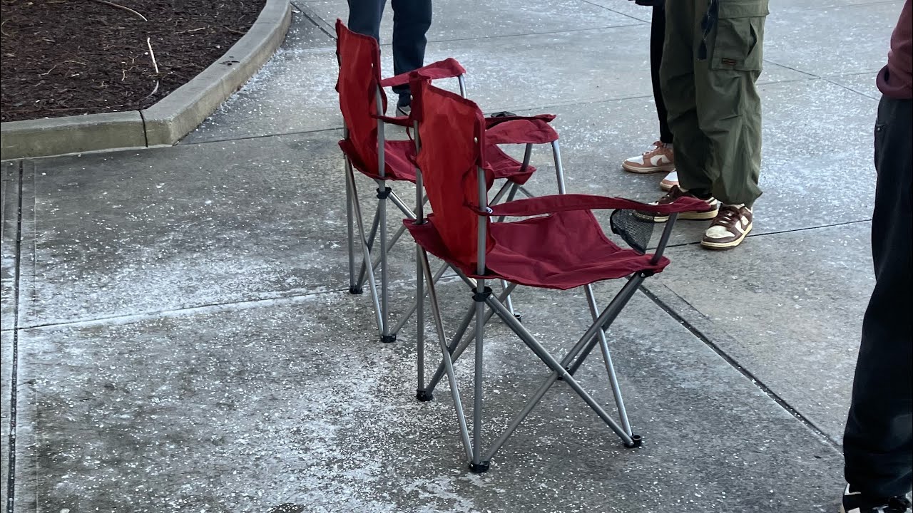 Two grown black men cut in line and assaulted an Asian man for pokemon ! 