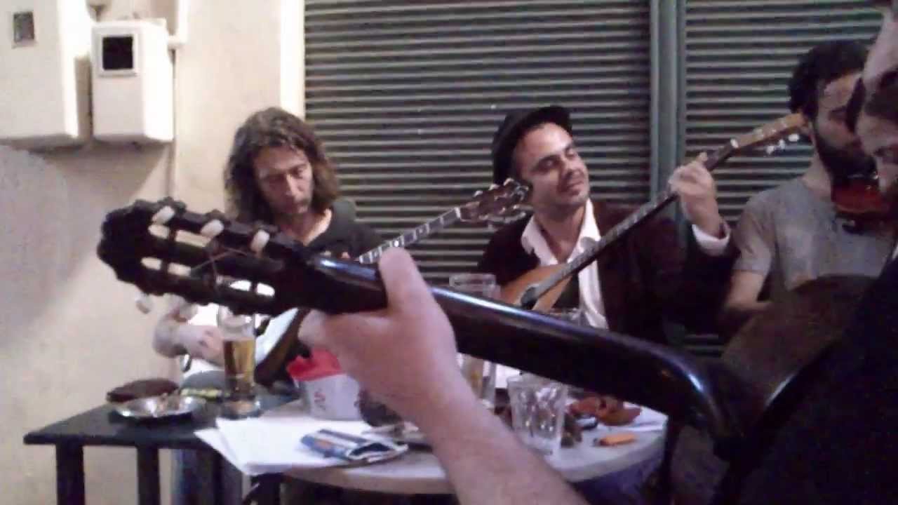 Η Ελένη η Ζωντοχήρα