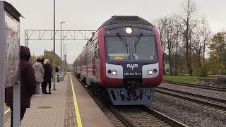 Дизель-поезд ДР1АЦ-187 на ст. Кокнесе / DR1AC-187 DMU at Koknese station