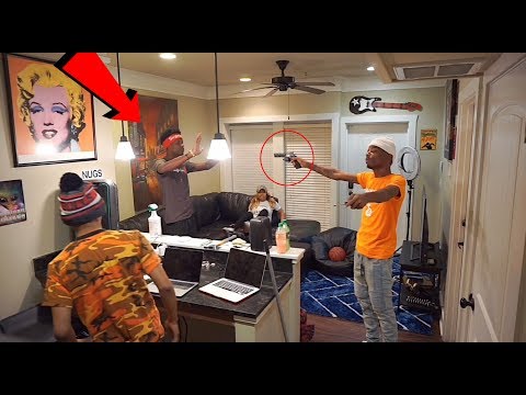 I LIKE YOUR MOM PRANK ON FUNNYMIKE!!! (GONE VIOLENT)