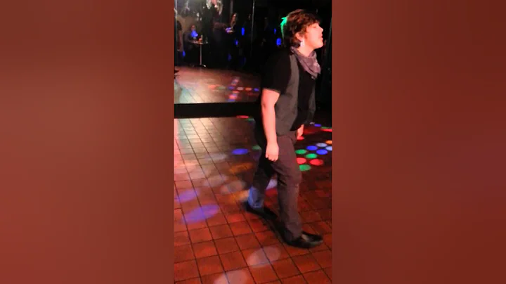 Leo Lockhart performers Dangerous at Merlins