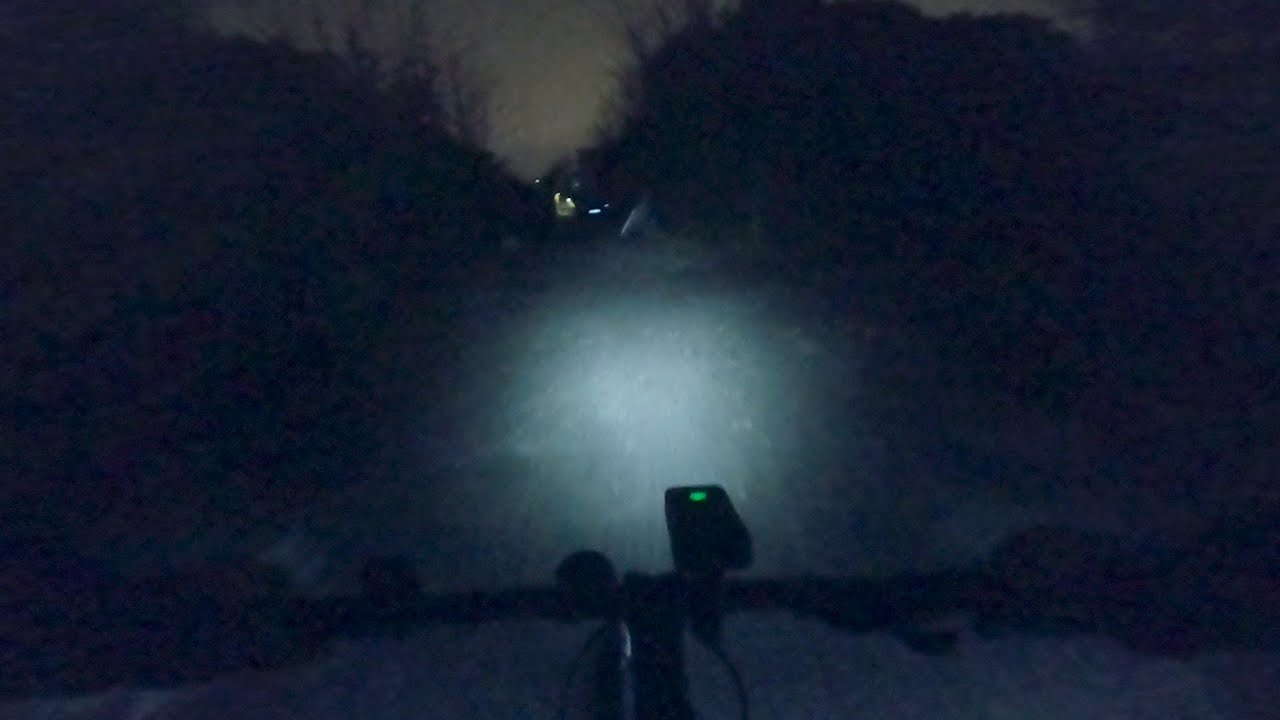 Exploring dark alleys at night - POV cycling (Day 29)
