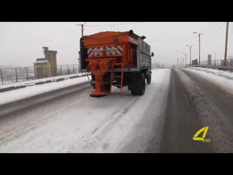 საგზაო უსაფრთხოების მიზნით რუსთავში ტექნიკური მარილი დილიდან იყრება 28- 01-2017