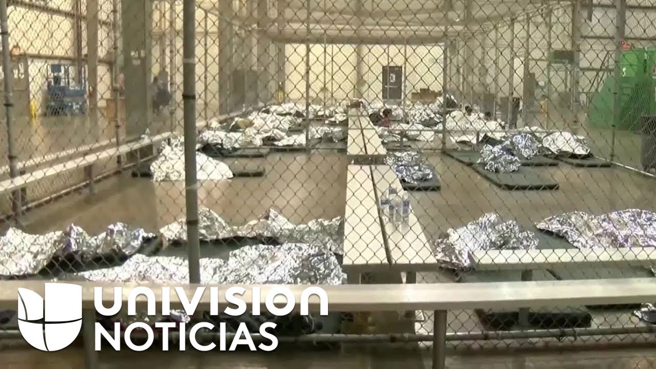 Centro de procesamiento de migrantes en Texas abre sus puertas a la prensa