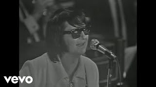 Roy Orbison - Land Of 1000 Dances (Live From Australia, 1972) chords