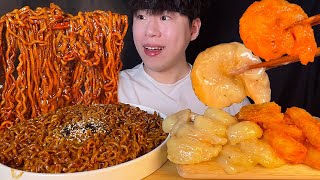 картинка: SUB) Корейская еда острая лапша из черной фасоли и сливочно-кокосовые креветки мукбанг asmr