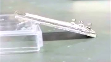 Superhydrophobic surface separates droplets based on size