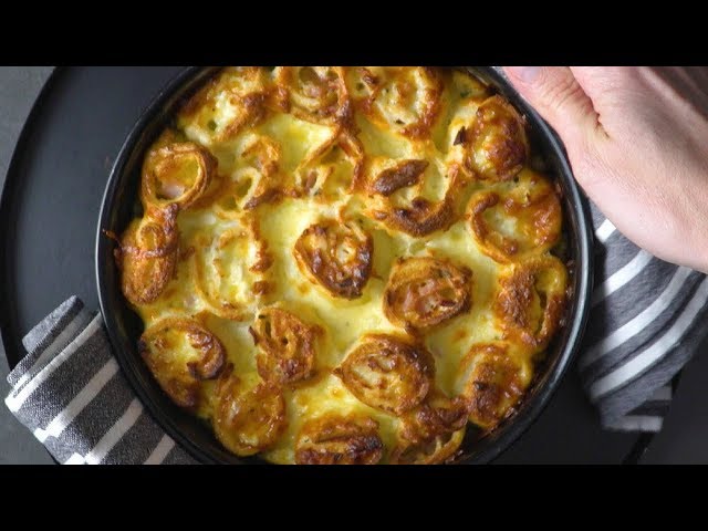 Tear & Share Cheesy Roll Ups